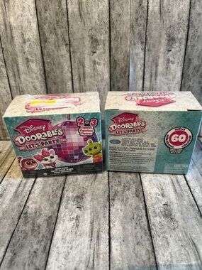 Disney Doorables Let's Party Blind Box - Collectible Pack